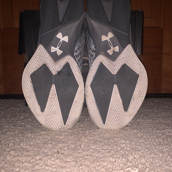 Under Armour Clutchfit Drive 3 - Picture 6 of 9